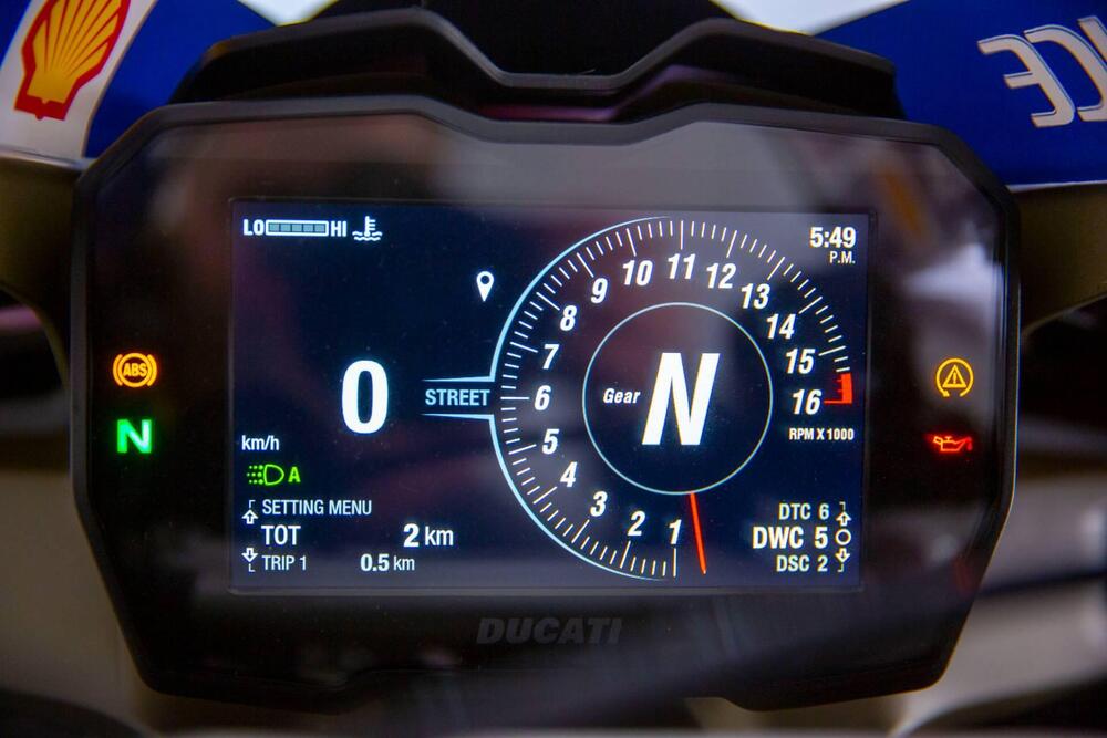 Ducati Panigale V4 Bagnaia 2022 World Champion Replica (2023) (19)