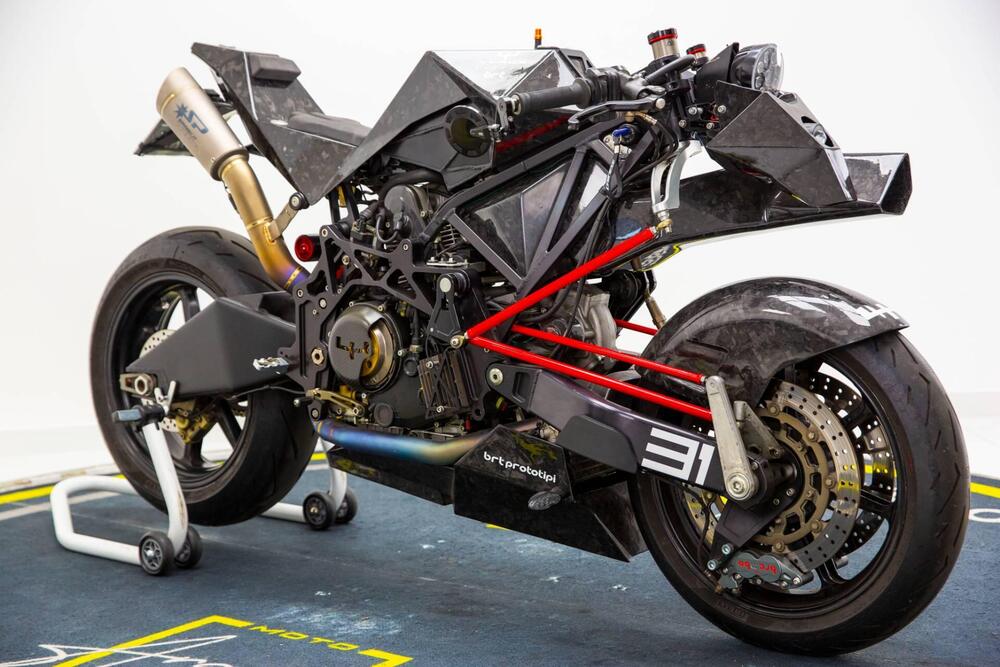 Vyrus 984 C3 2v (2012 - 20) (2)