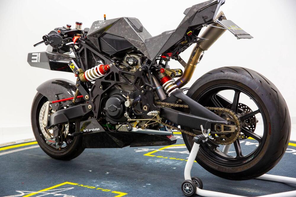 Vyrus 984 C3 2v (2012 - 20) (5)