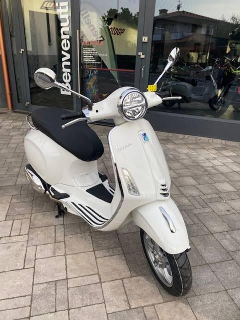 Vespa Primavera 125 (2024 - 25) (3)