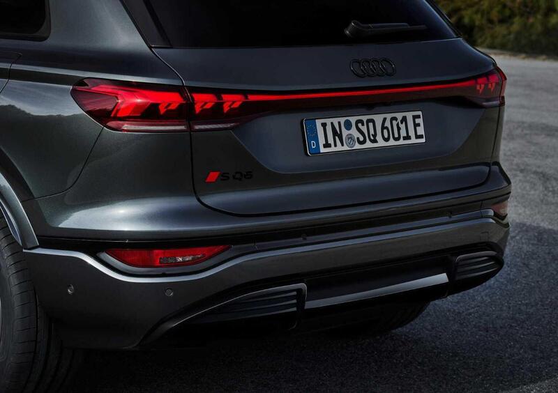 Audi SQ6 (16)