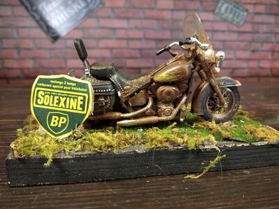 Diorama con Softail Heritage American Wheels 
