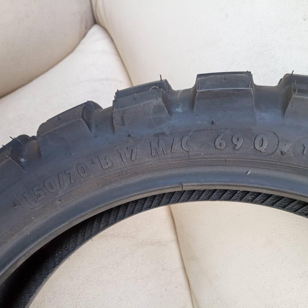 Pneumatico Continental Twinduro (2)