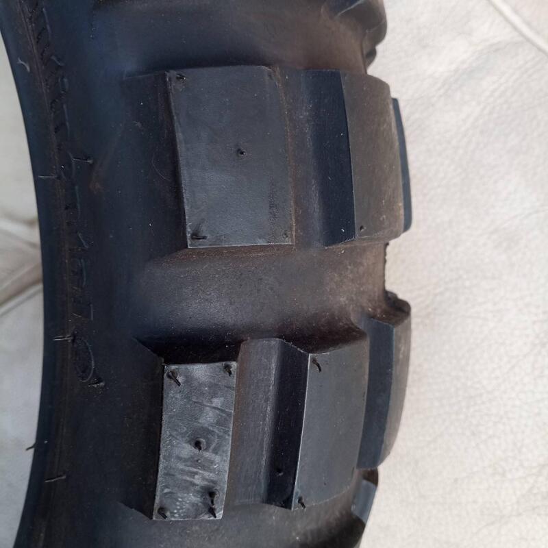 Pneumatico Continental Twinduro (3)