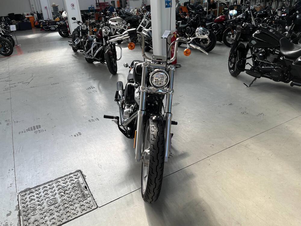 Harley-Davidson Softail Standard (2020) - FXST (3)