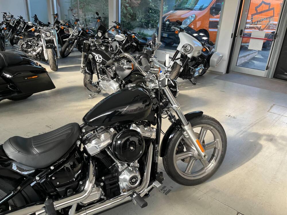 Harley-Davidson Softail Standard (2020) - FXST (4)