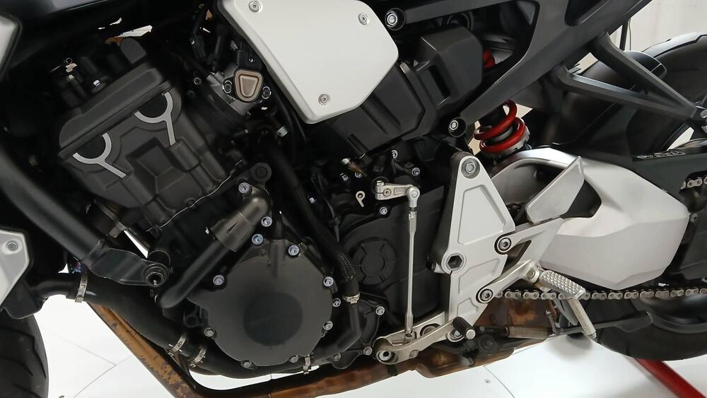 Honda CB 1000 R + Neo Sport Cafè (2019 - 20) (8)