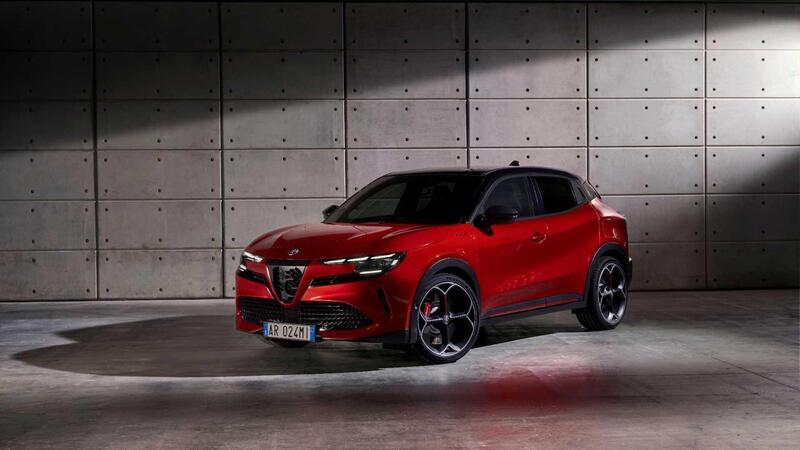 Alfa Romeo Milano: sarebbe costata 10.000 euro in pi&ugrave; se fatta in Italia  