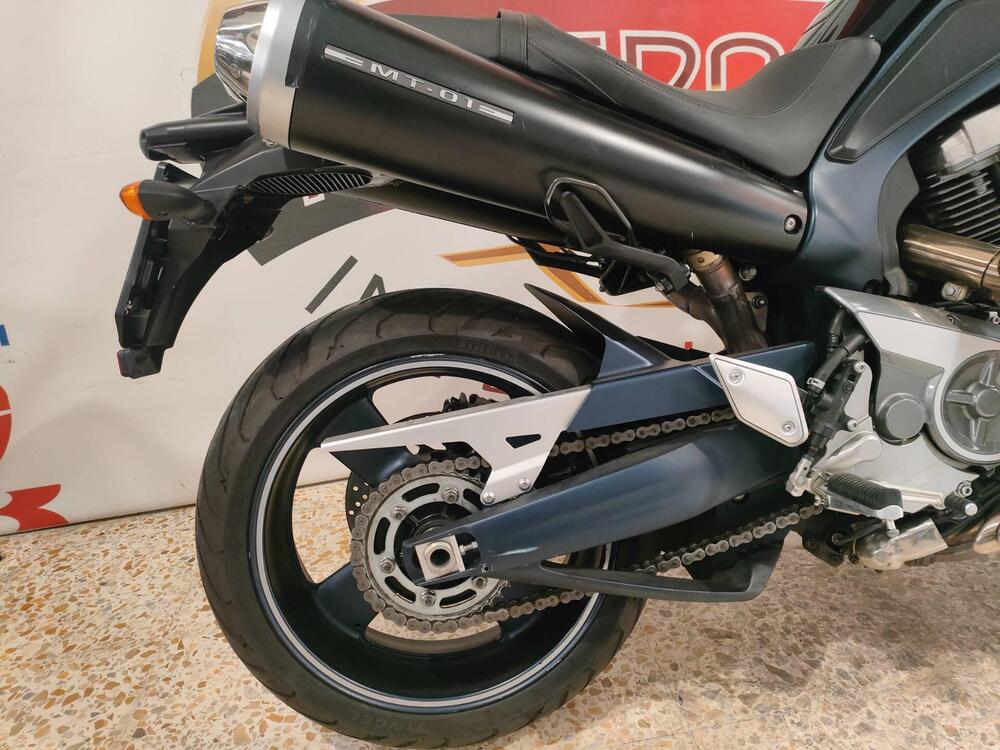 Yamaha MT-01 SP (2009 - 11) (8)