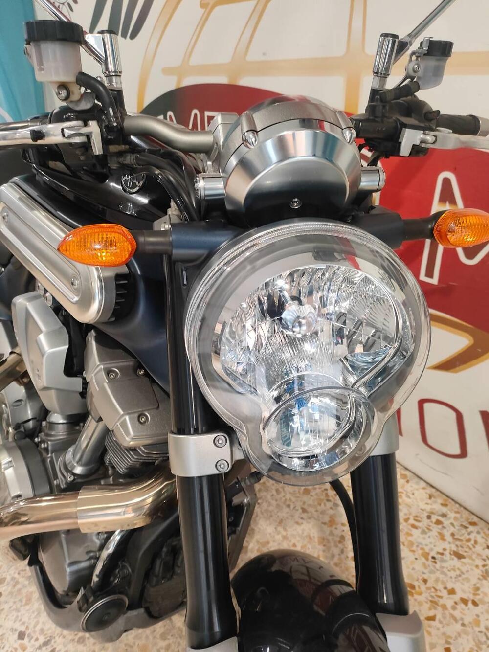 Yamaha MT-01 SP (2009 - 11) (4)