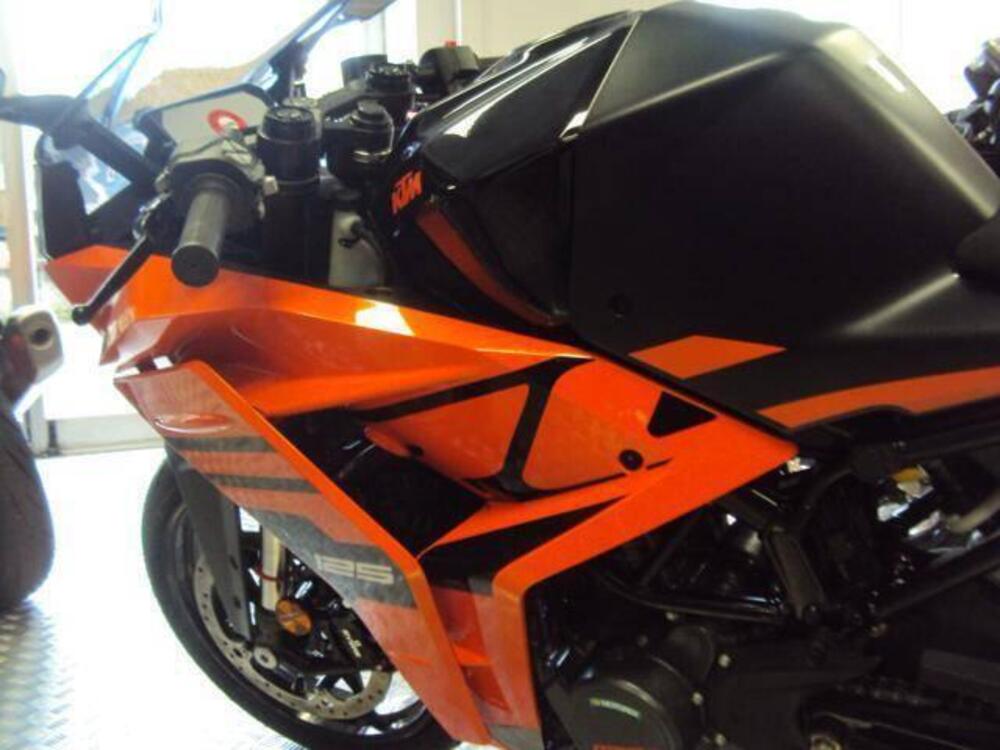 KTM RC 125 (2022 - 26) (4)