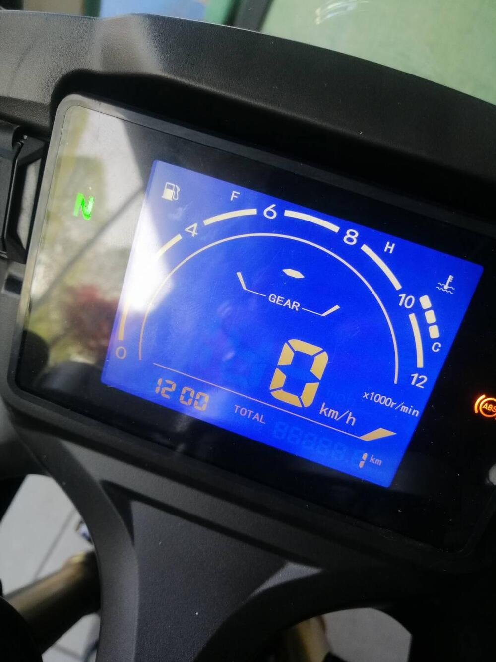 QJ Motor SRK 125 R (2024) (12)