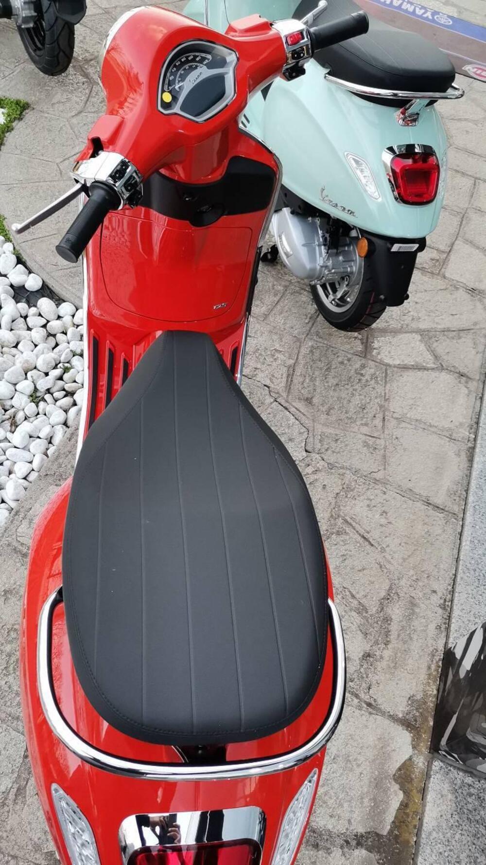 Vespa Primavera 125 (2024 - 25) (2)