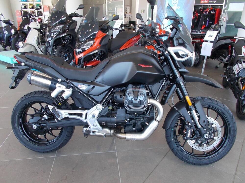 Moto Guzzi V85 Strada (2024 - 26)