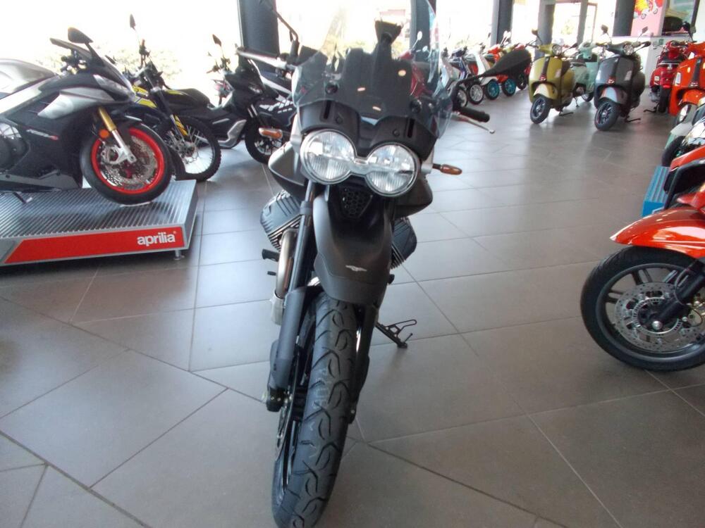 Moto Guzzi V85 Strada (2024 - 26) (3)