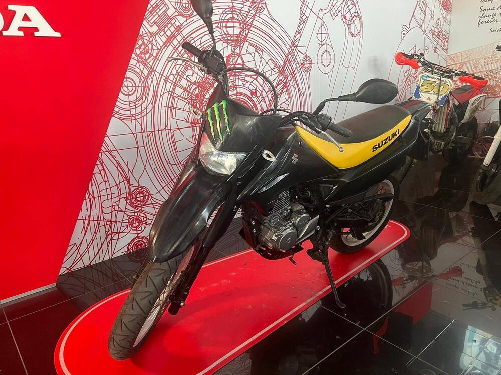 Suzuki DR 125 SM (2009 - 13) (6)