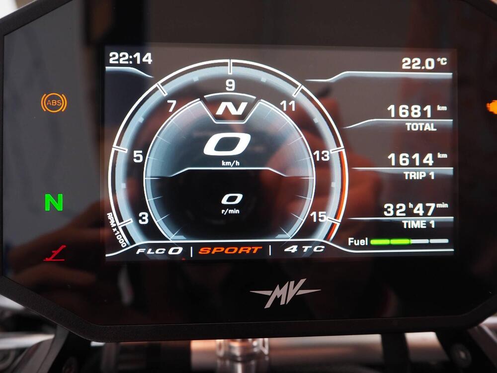 MV Agusta Brutale 1000 Serie Oro (2019 - 20) (9)