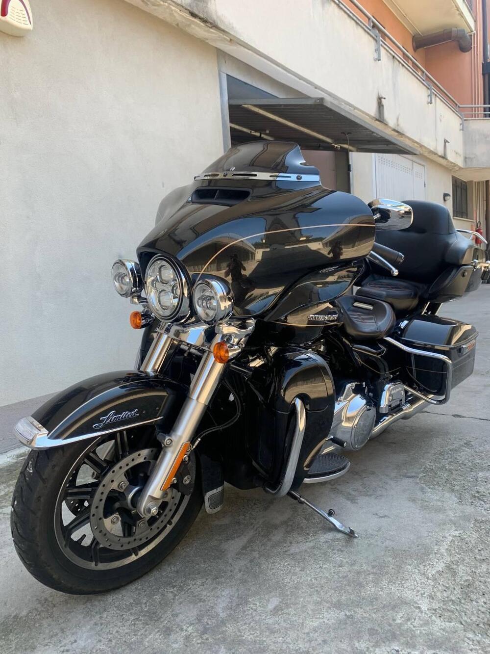 Harley-Davidson 107 Electra Glide Ultra Limited (2017 - 18) - FLHTK (2)