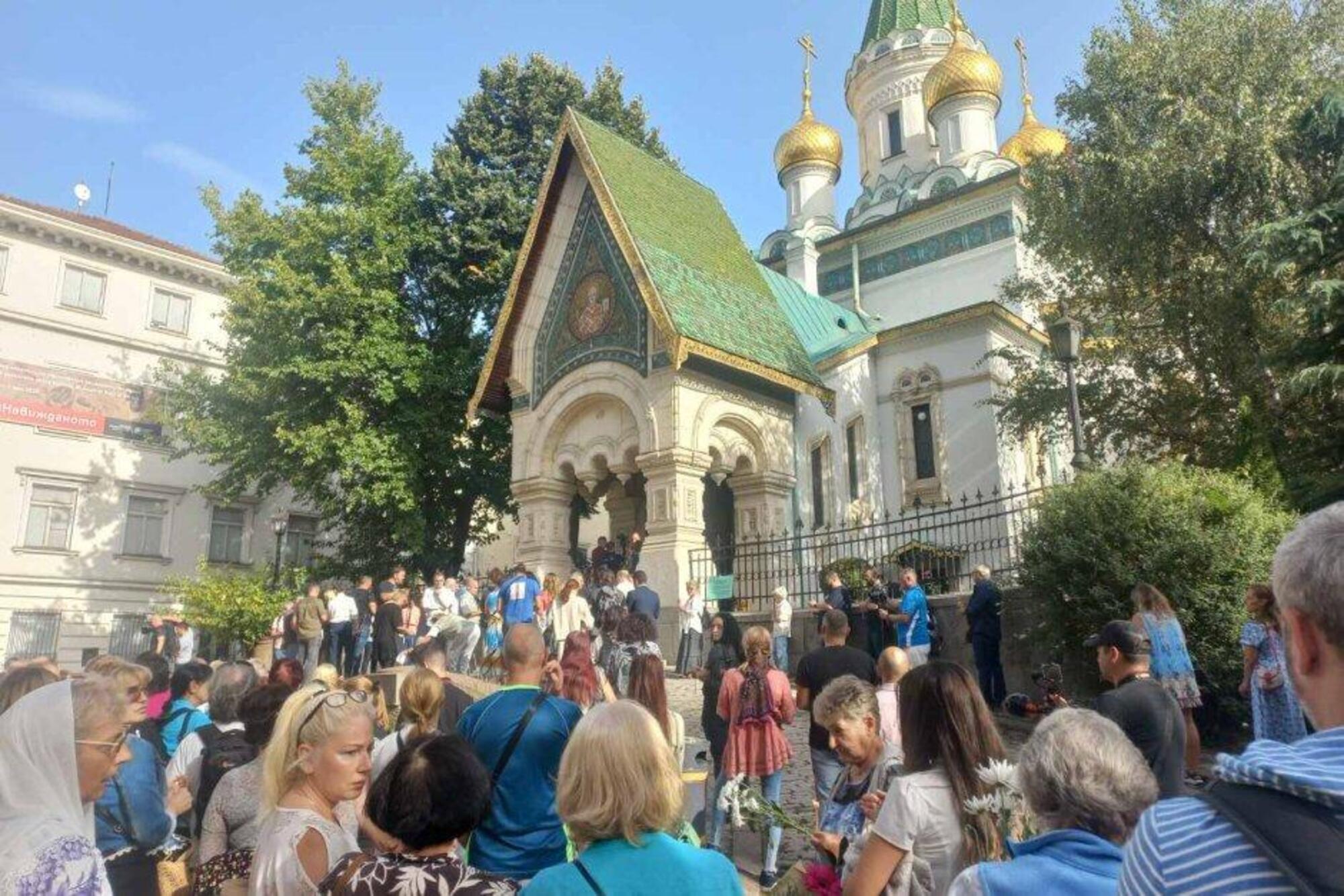 Bulgaria sofia chiesa russa san nicola protesta preghiera