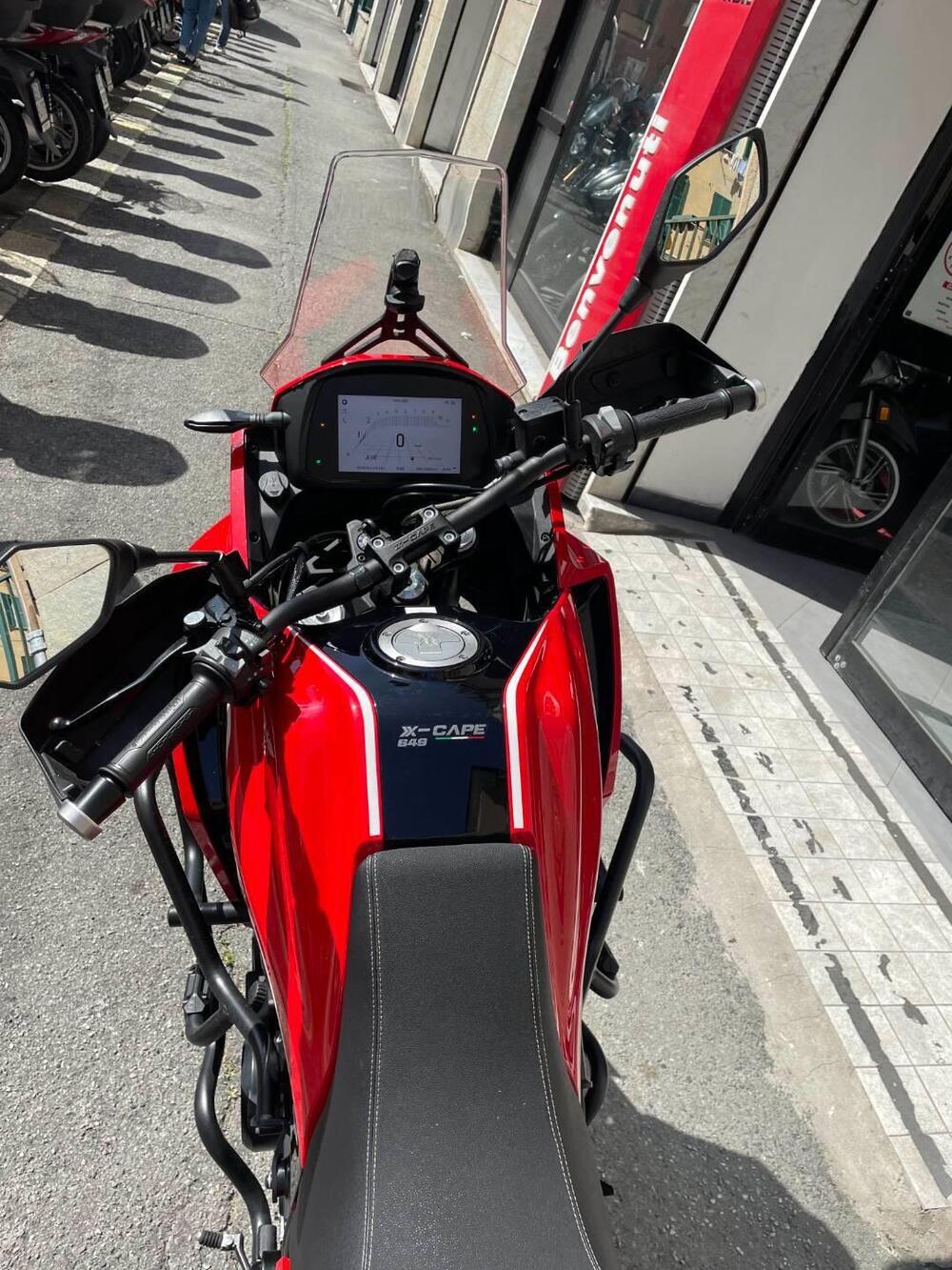 Moto Morini X-Cape 650 (2021 - 25) (7)