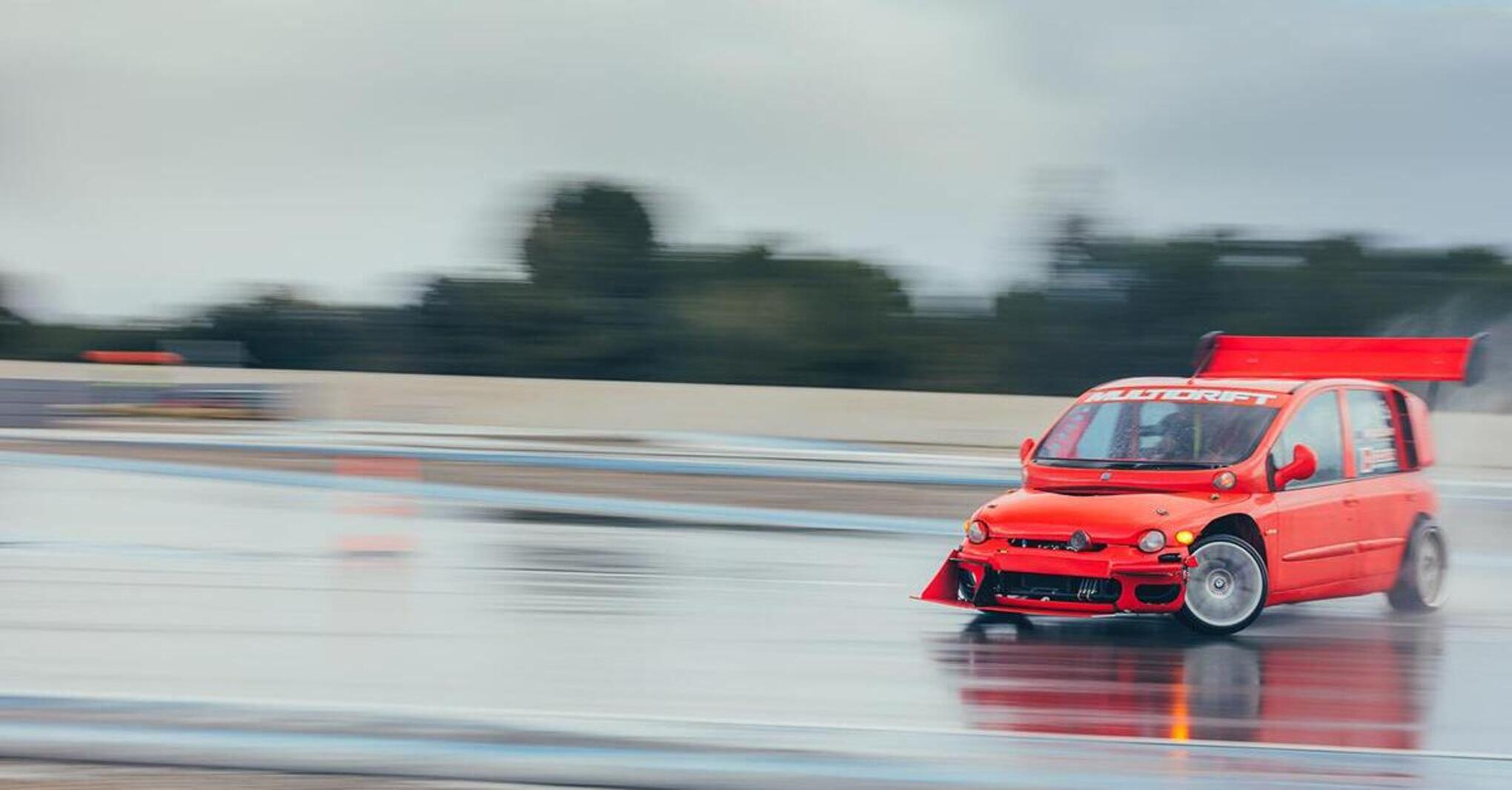 Fiat Multipla Multidrift: il video della trasformazione e la pista ...