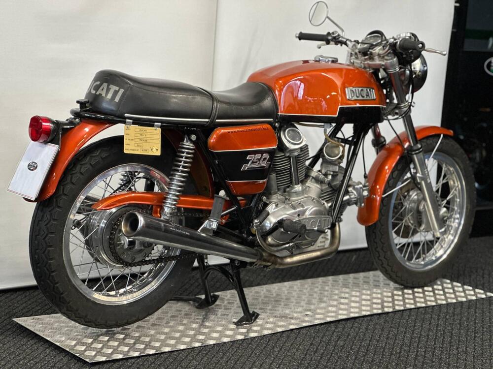 Ducati 750 GT (5)