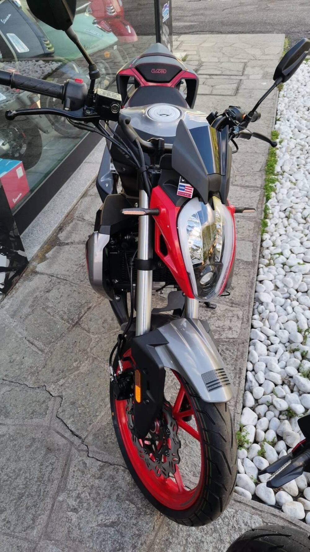 Um Italia Xtreet RS 125 (2023 - 25) (4)