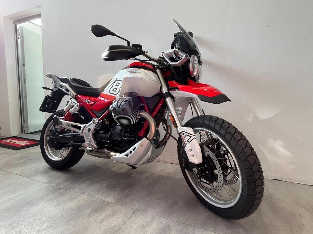 Moto Guzzi V85 TT (2024 - 25) (3)