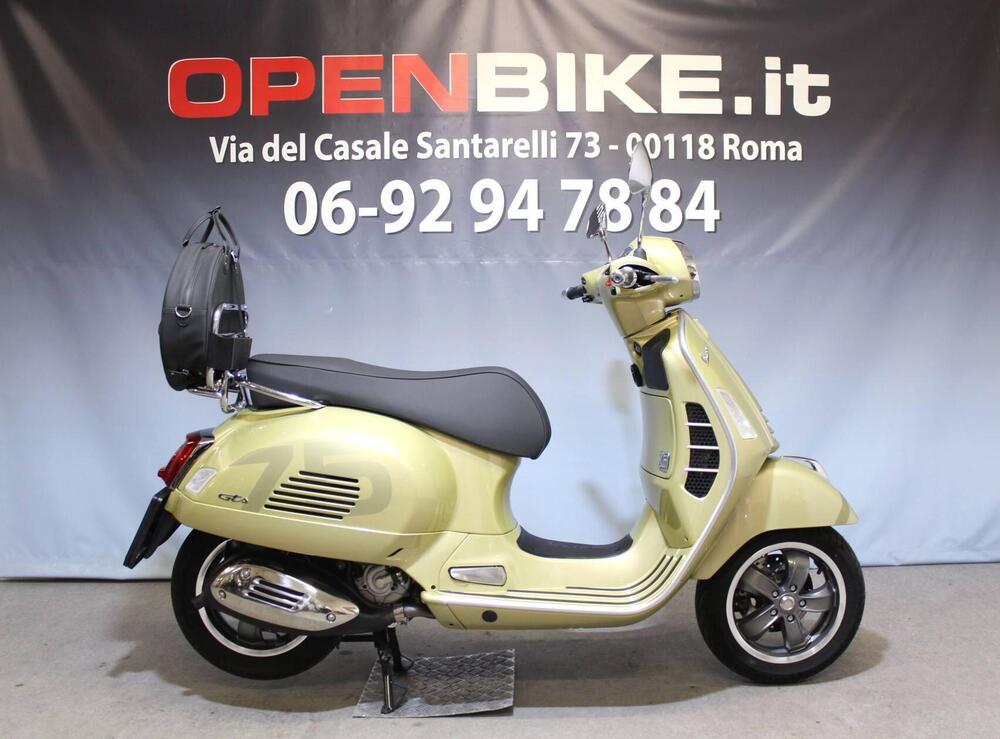 Vespa GTS 300 Supertech hpe 75th (2021)