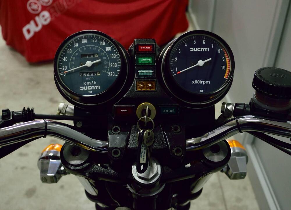 Ducati  900 Darmah (18)