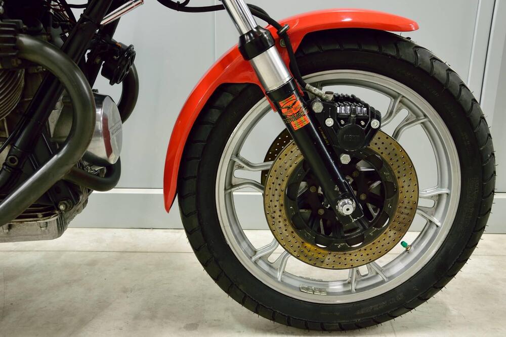 Moto Guzzi 850 Le Mans (10)