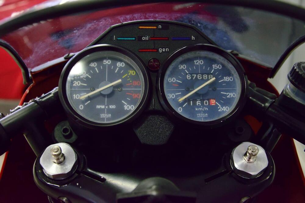 Moto Guzzi 850 Le Mans (16)