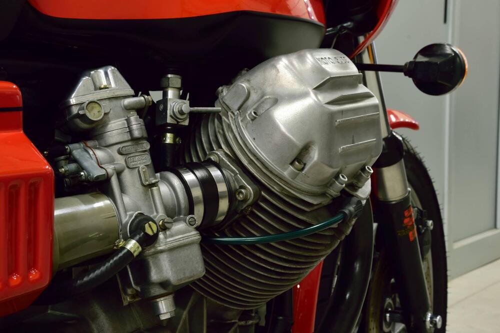 Moto Guzzi 850 Le Mans (17)