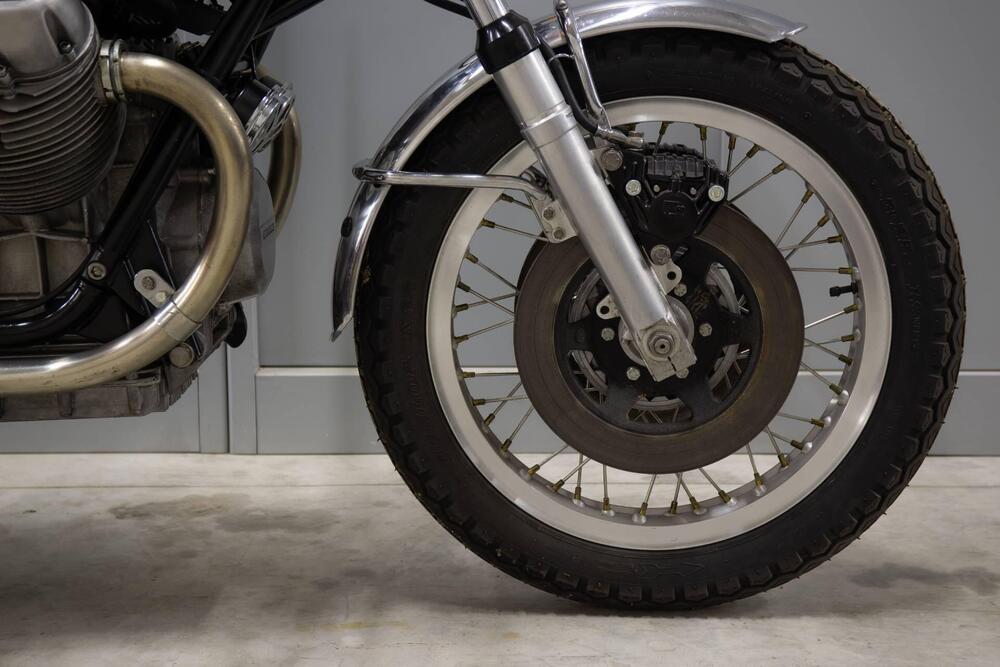 Moto Guzzi V 750 S (12)