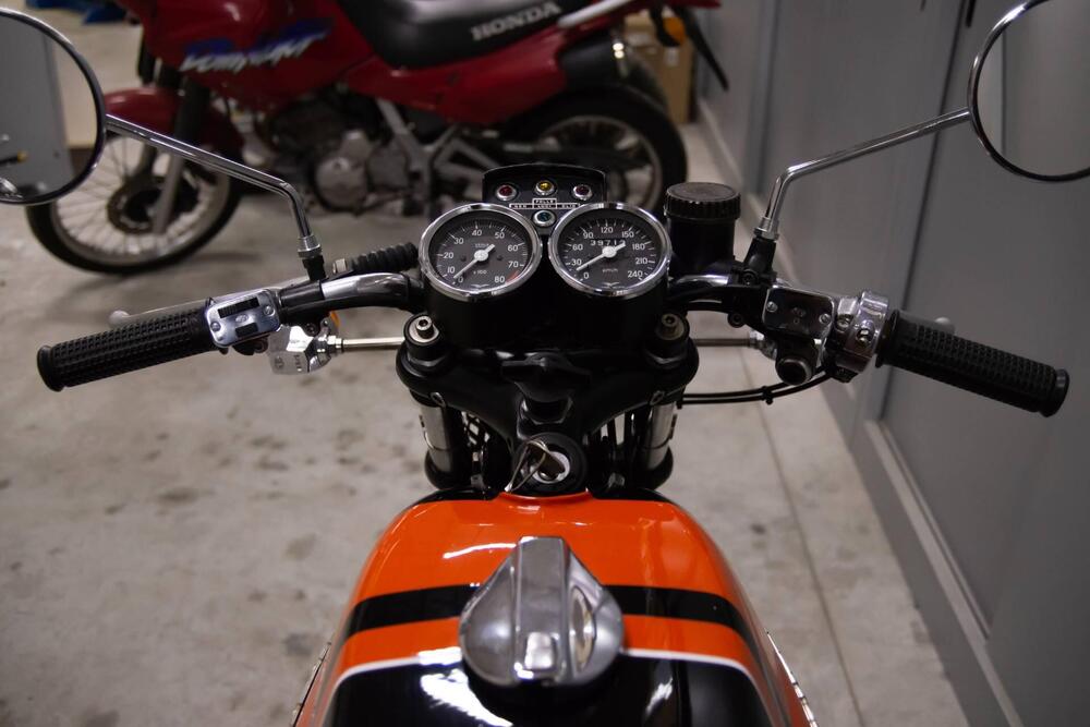 Moto Guzzi V 750 S (15)