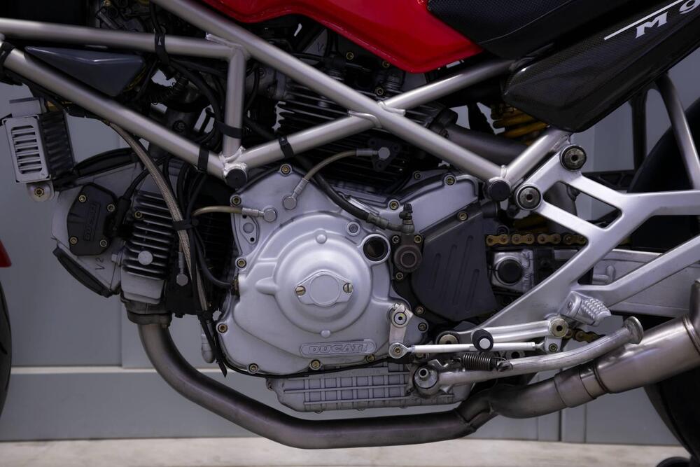 Ducati Monster 900 (8)