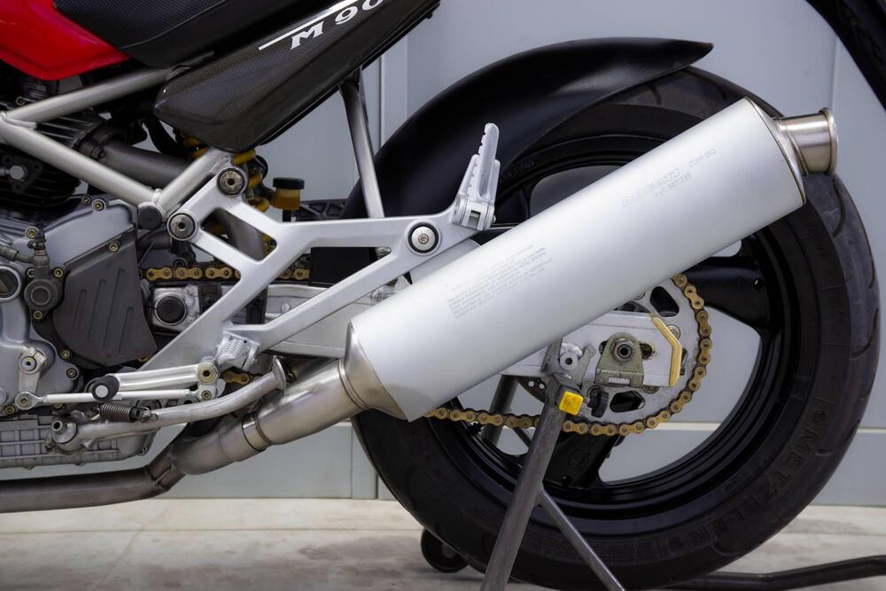 Ducati Monster 900 (9)