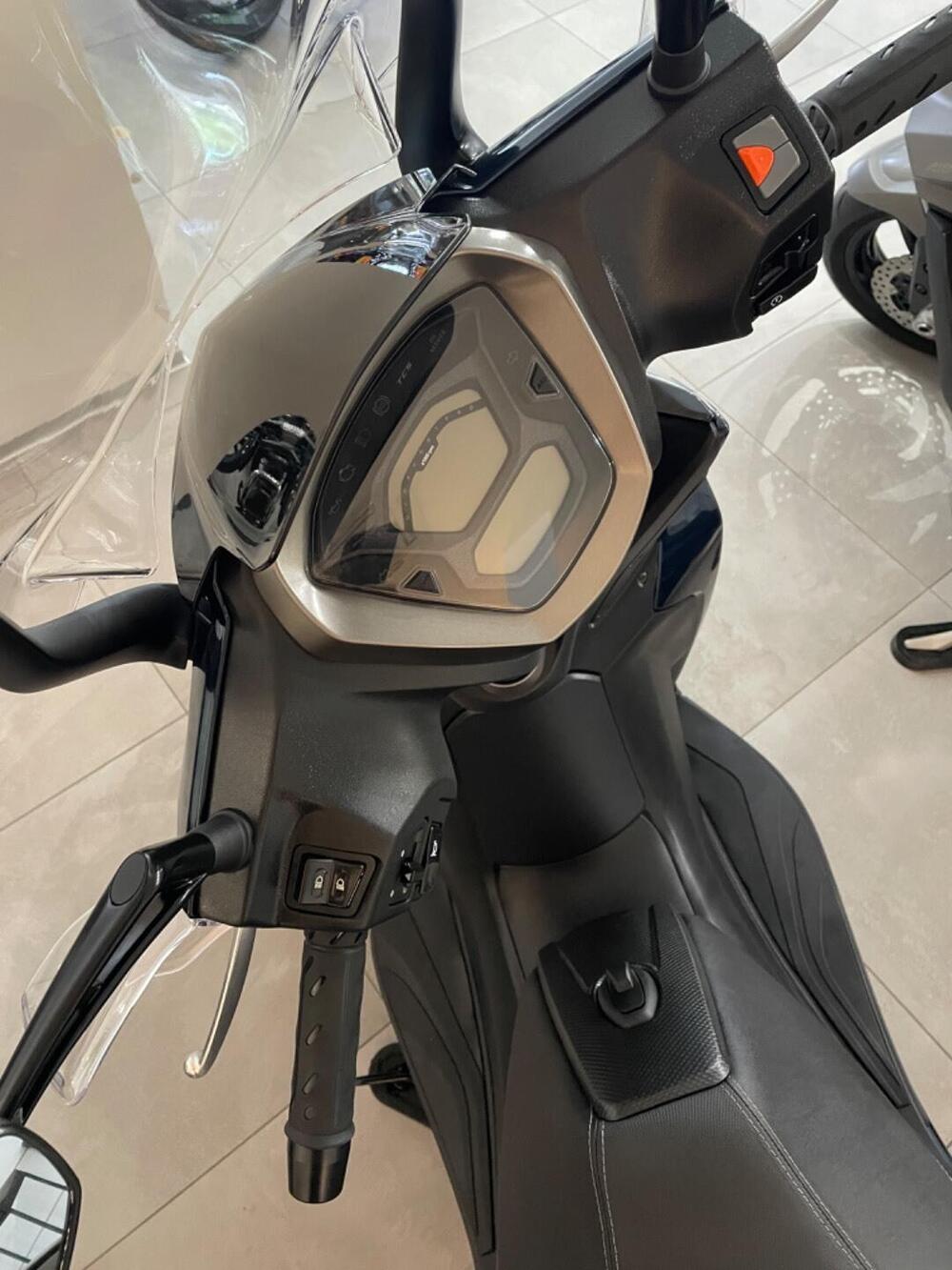 Kymco Agility 350i NN R16 (2023 - 25) (3)