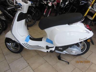 Vespa Primavera 125 (2024 - 25) nuova