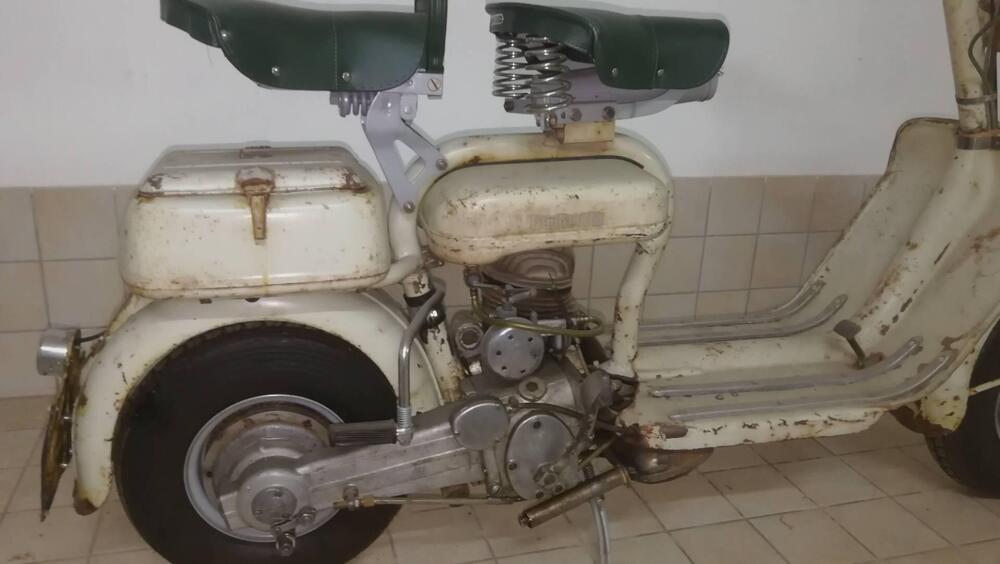 Lambretta 125D (7)