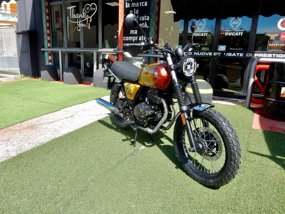 Brixton Motorcycles Cromwell 250 (2021 - 25) (2)