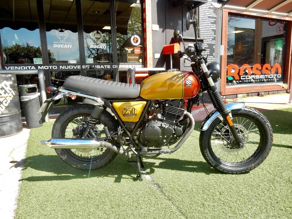 Brixton Motorcycles Cromwell 250 (2021 - 25) (15)
