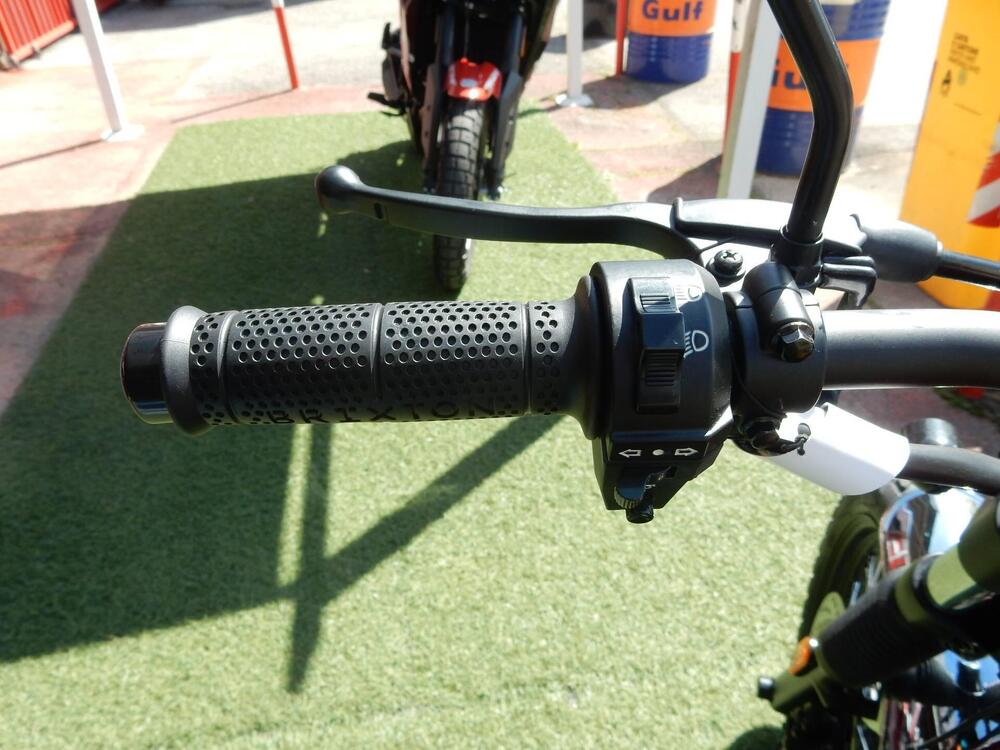 Brixton Motorcycles Cromwell 250 (2021 - 25) (18)