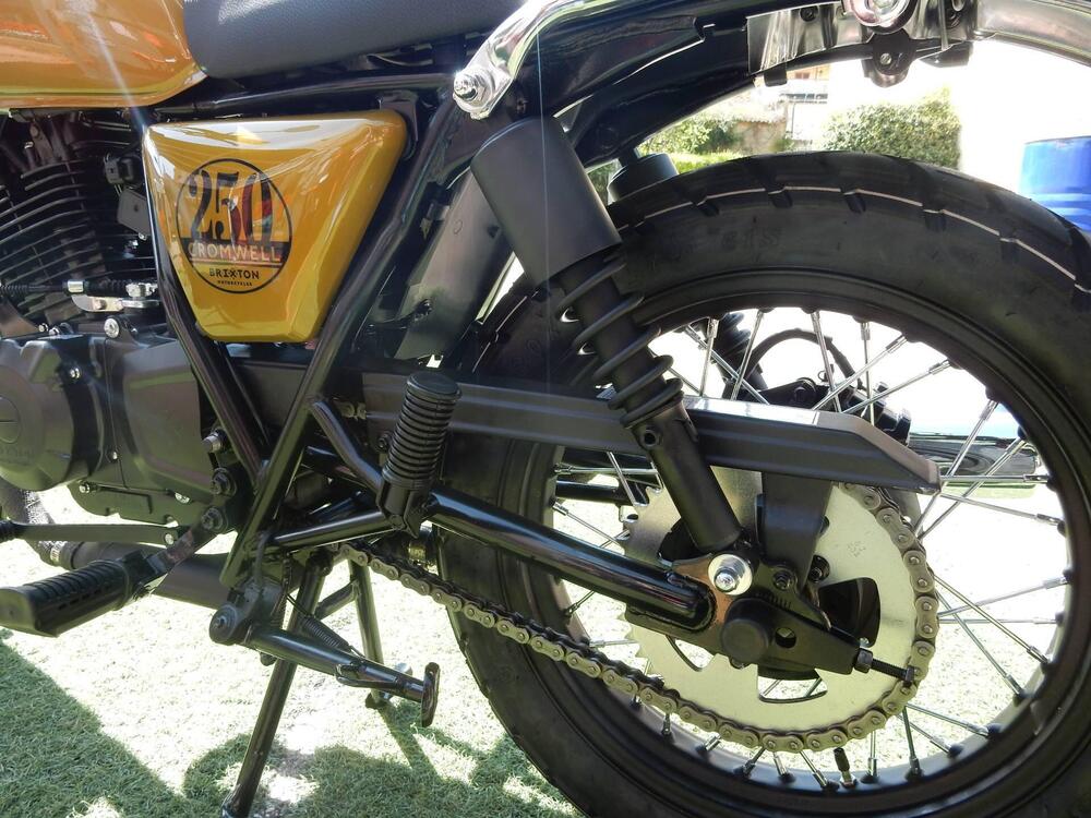 Brixton Motorcycles Cromwell 250 (2021 - 25) (19)