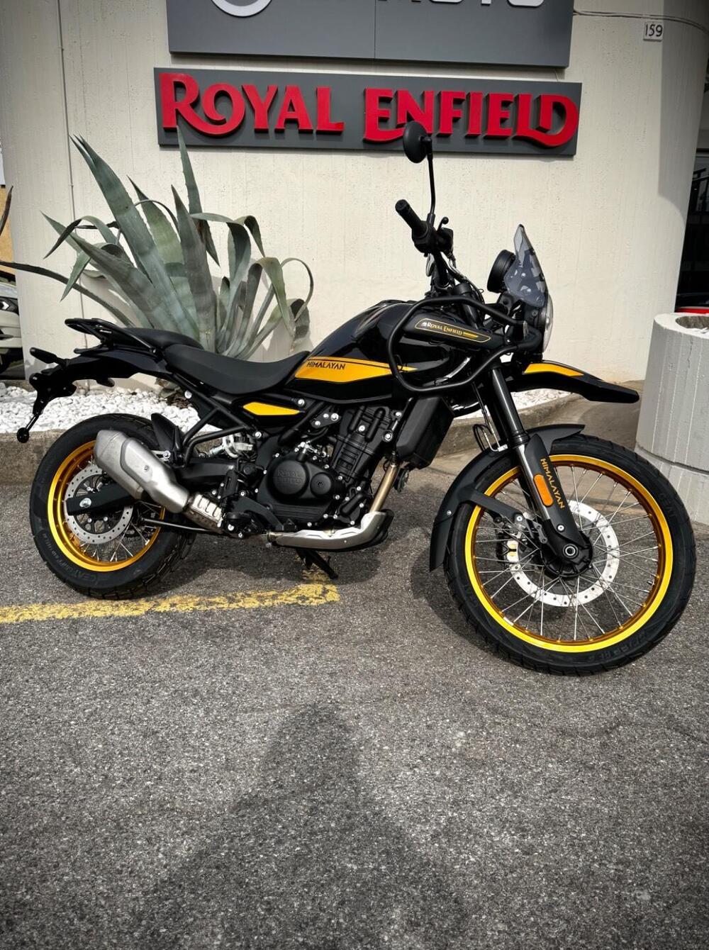 Royal Enfield Himalayan 450 (2024 - 25) (2)