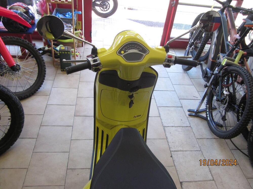 Vespa Primavera 125 (2024 - 25) (7)