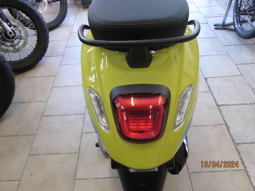 Vespa Primavera 125 (2024 - 25) (8)
