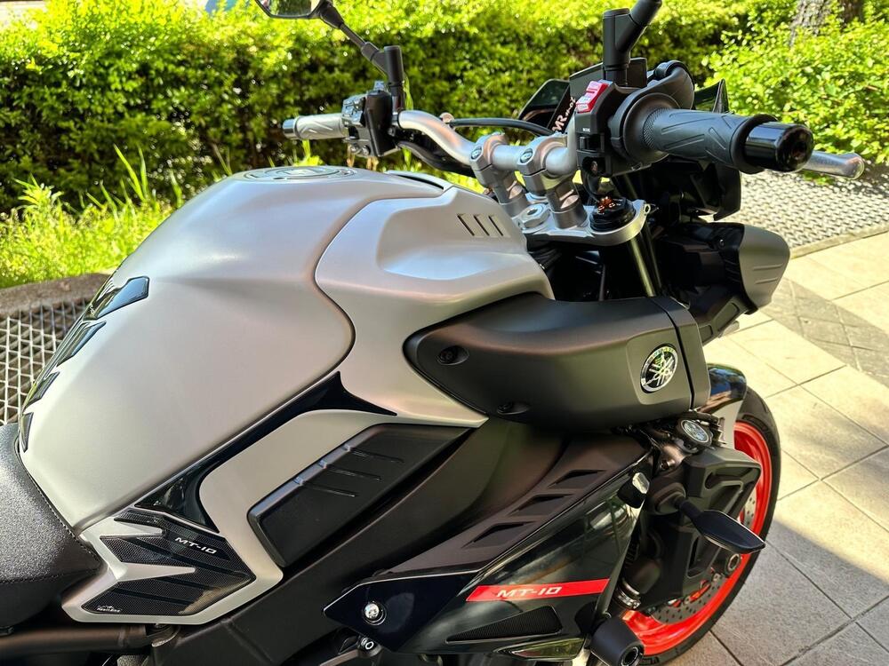 Yamaha MT-10 (2017 - 20) (3)