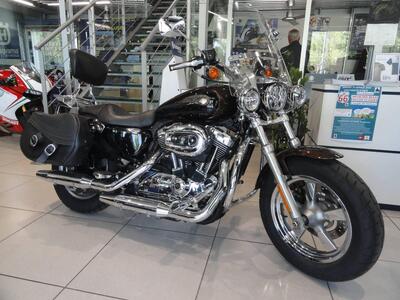 Harley-Davidson 1200 Custom (2007 - 13) - XL 1200C usata