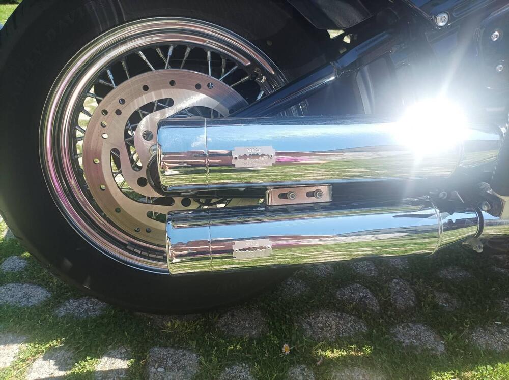 Harley-Davidson Softail Standard (2020) - FXST (5)